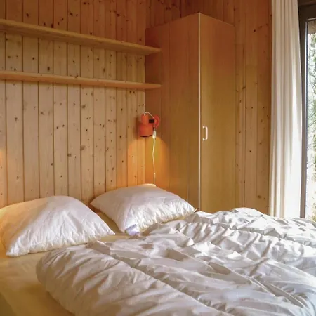 Two-bedroom Holiday In Vakantiehuis *