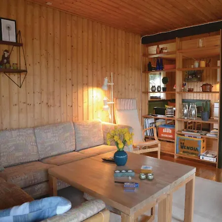 Vakantiehuis Two-bedroom Holiday In *